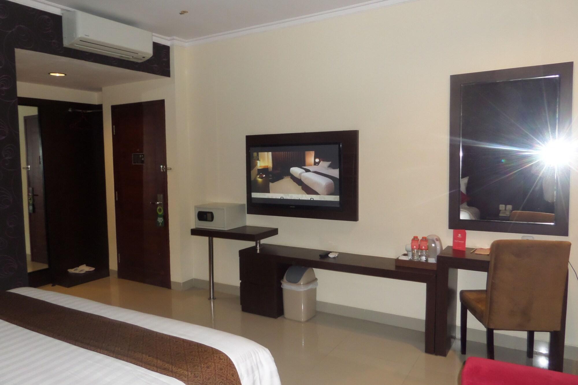 Nueve Malioboro Hotel Yogyakarta Exterior foto