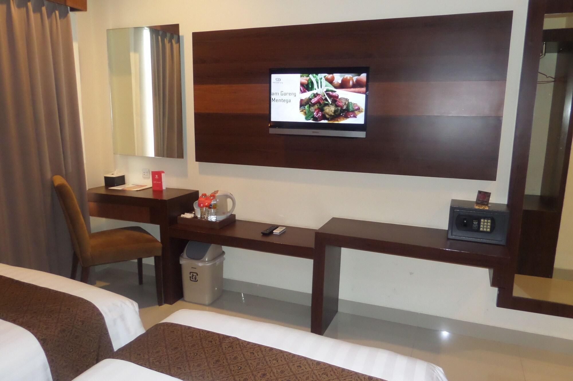 Nueve Malioboro Hotel Yogyakarta Exterior foto