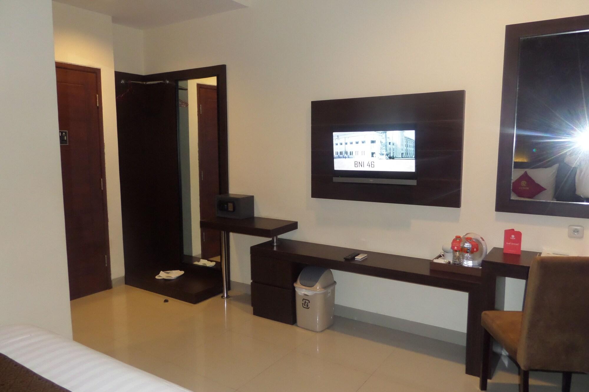 Nueve Malioboro Hotel Yogyakarta Exterior foto