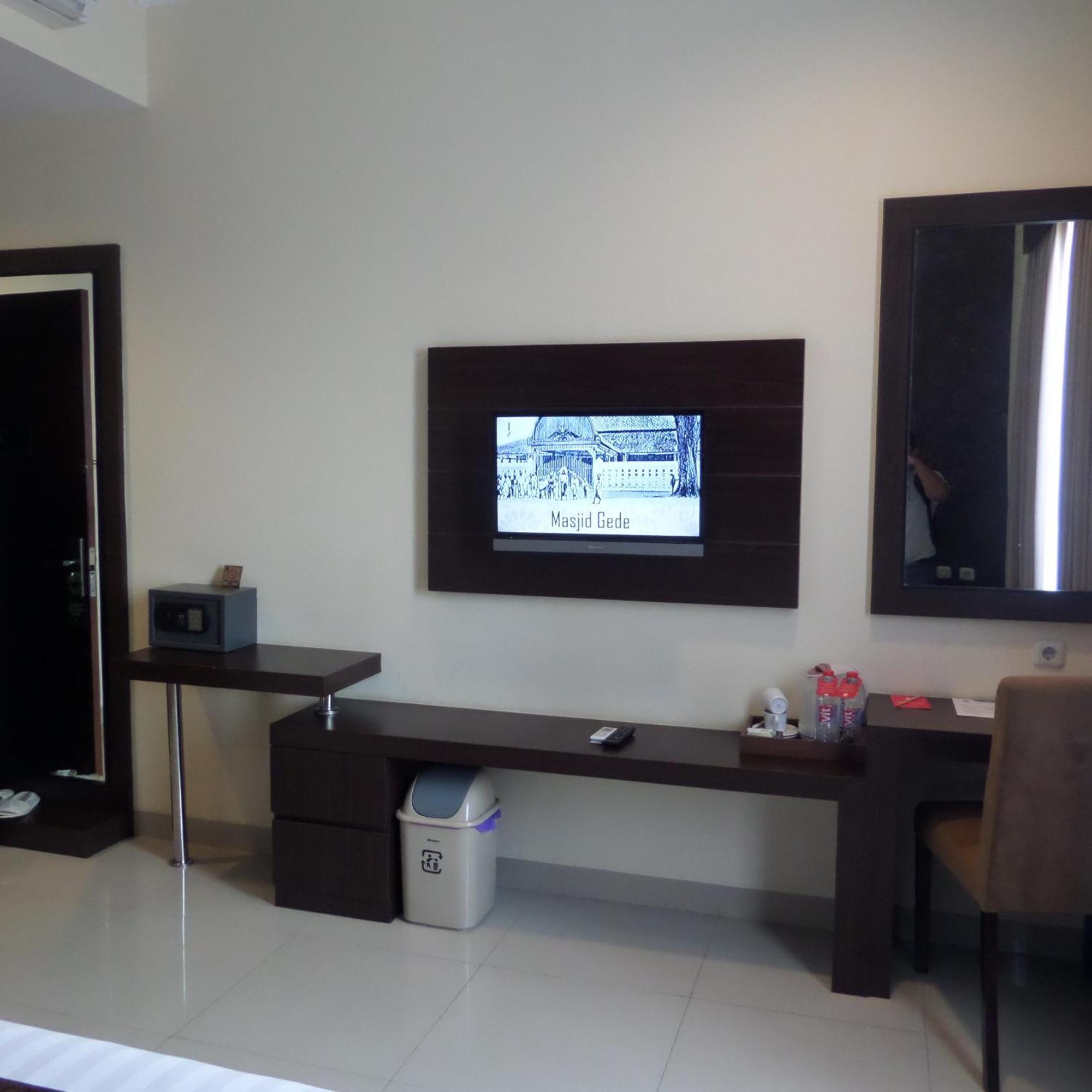 Nueve Malioboro Hotel Yogyakarta Habitación foto
