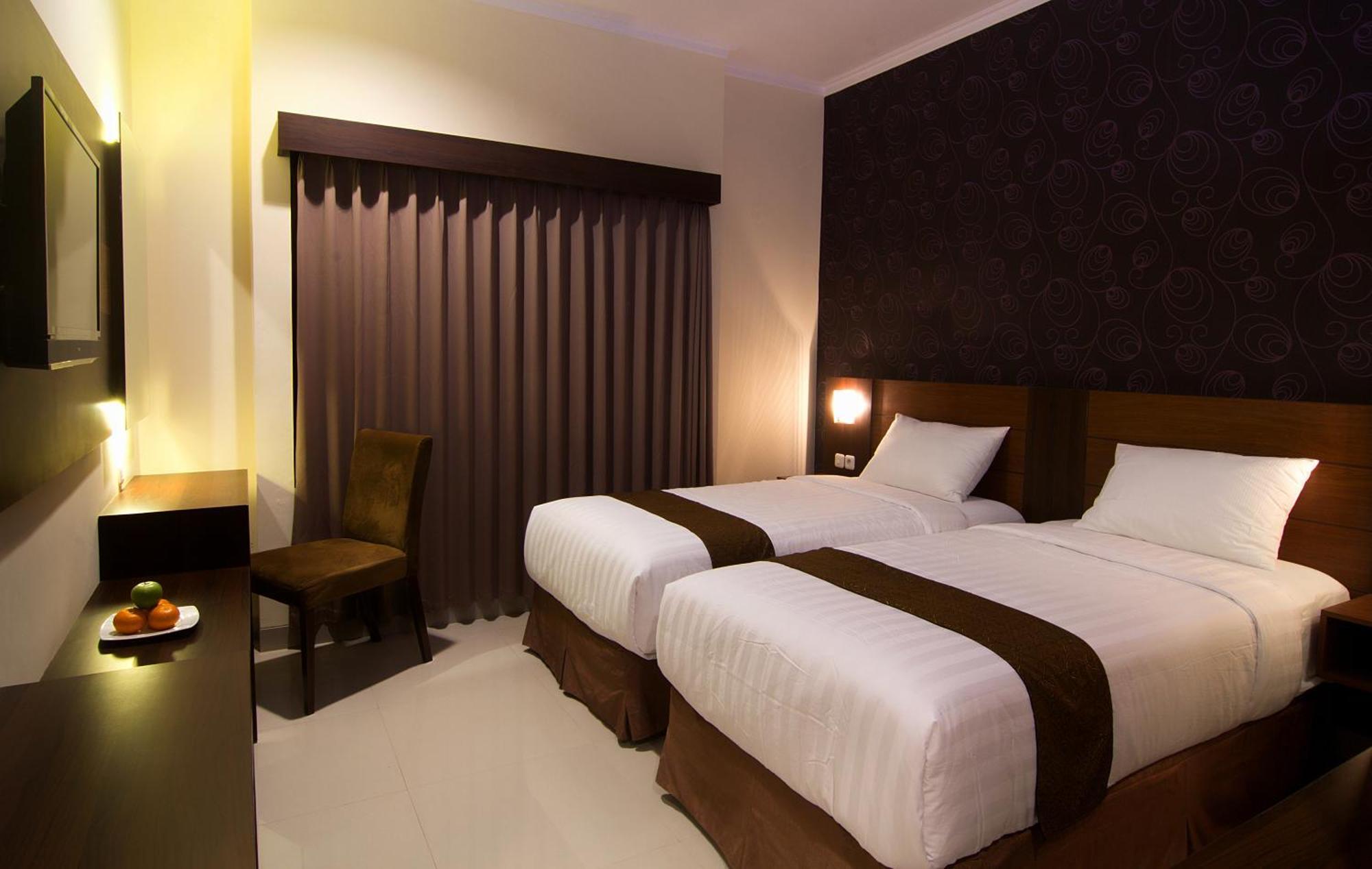 Nueve Malioboro Hotel Yogyakarta Habitación foto