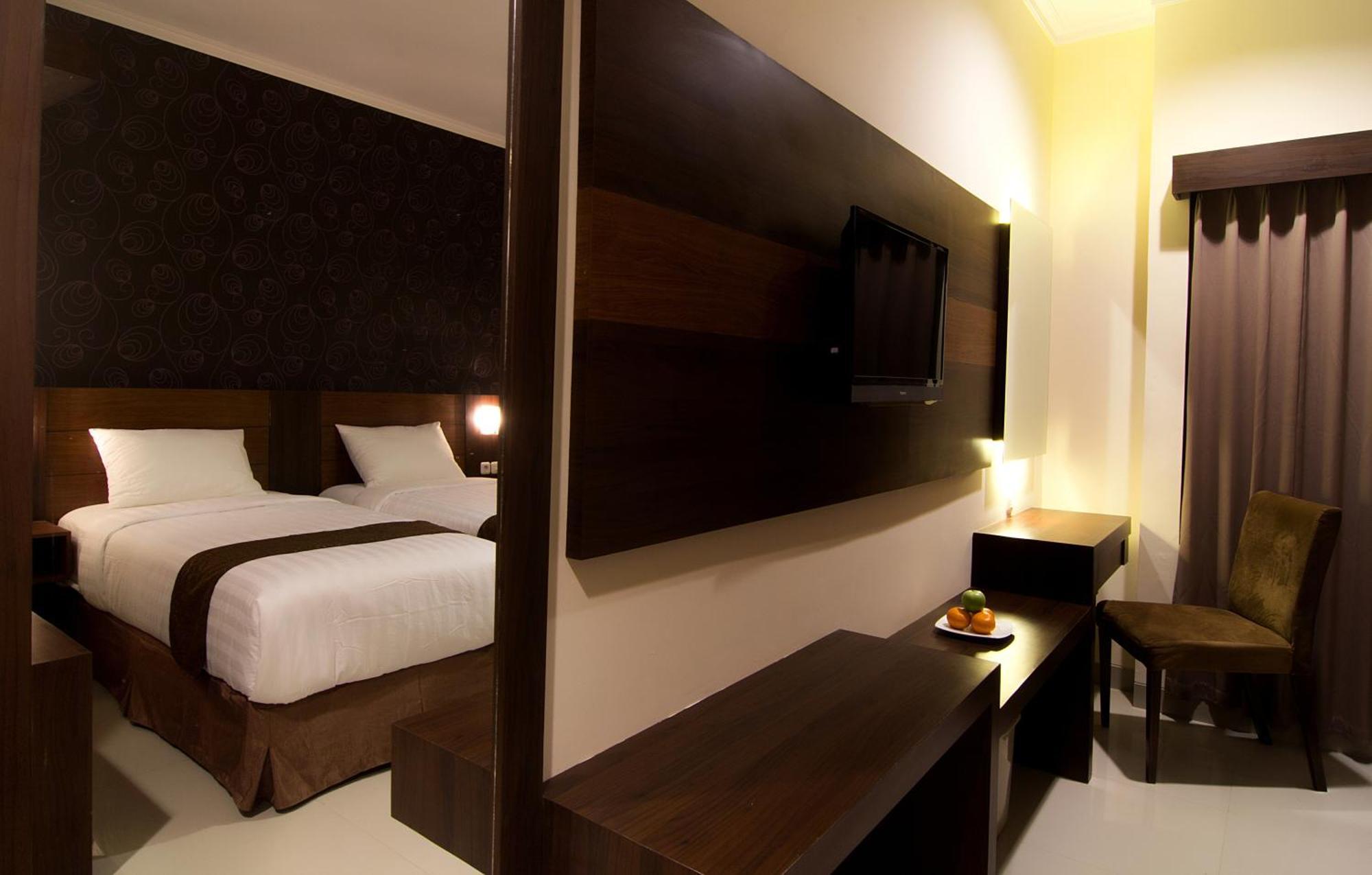 Nueve Malioboro Hotel Yogyakarta Habitación foto