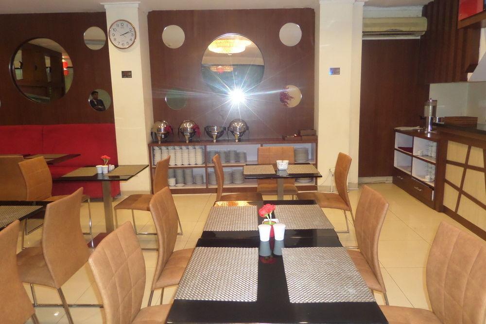 Nueve Malioboro Hotel Yogyakarta Exterior foto