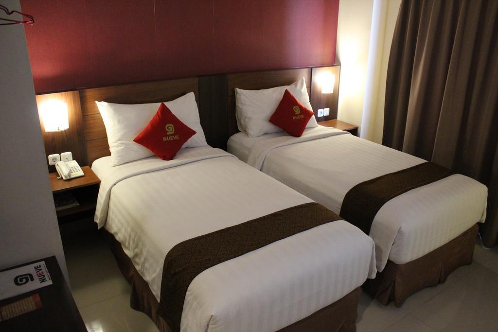 Nueve Malioboro Hotel Yogyakarta Exterior foto