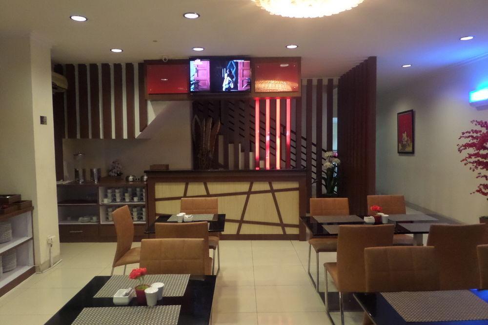 Nueve Malioboro Hotel Yogyakarta Exterior foto