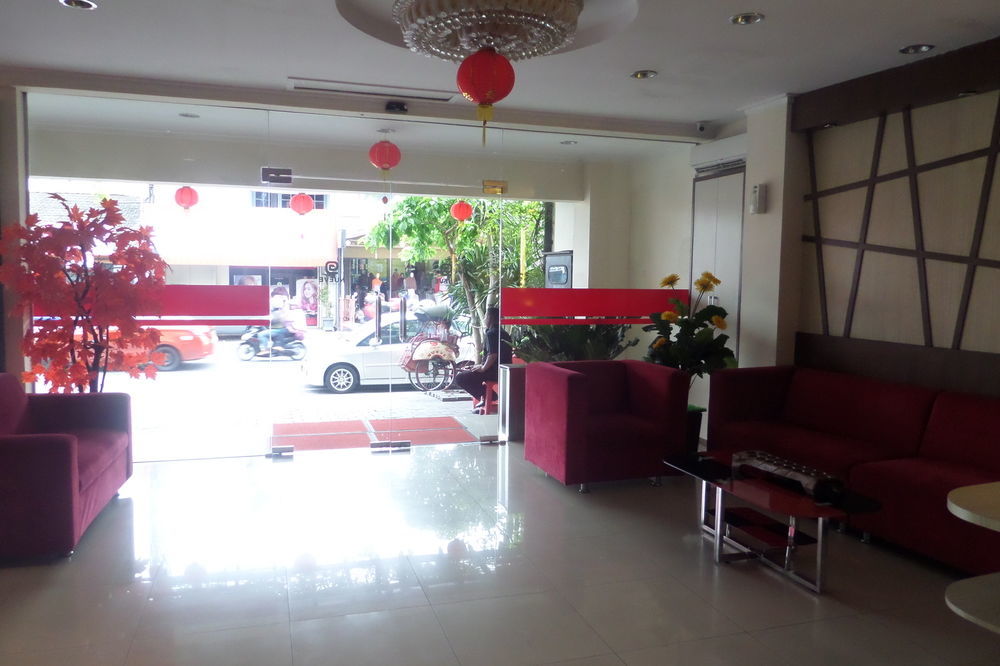 Nueve Malioboro Hotel Yogyakarta Exterior foto