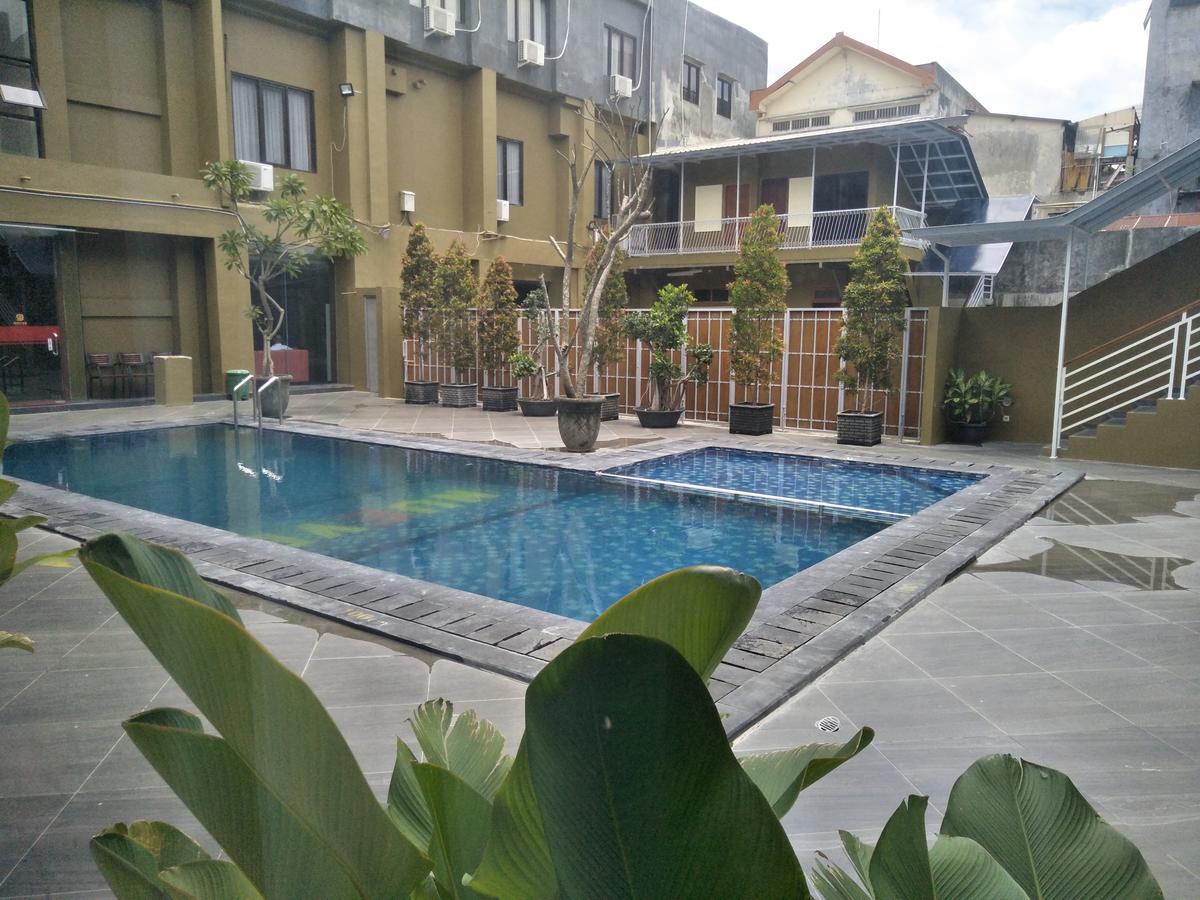 Nueve Malioboro Hotel Yogyakarta Exterior foto