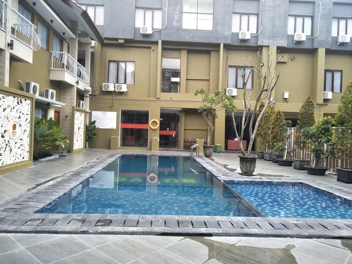 Nueve Malioboro Hotel Yogyakarta Exterior foto