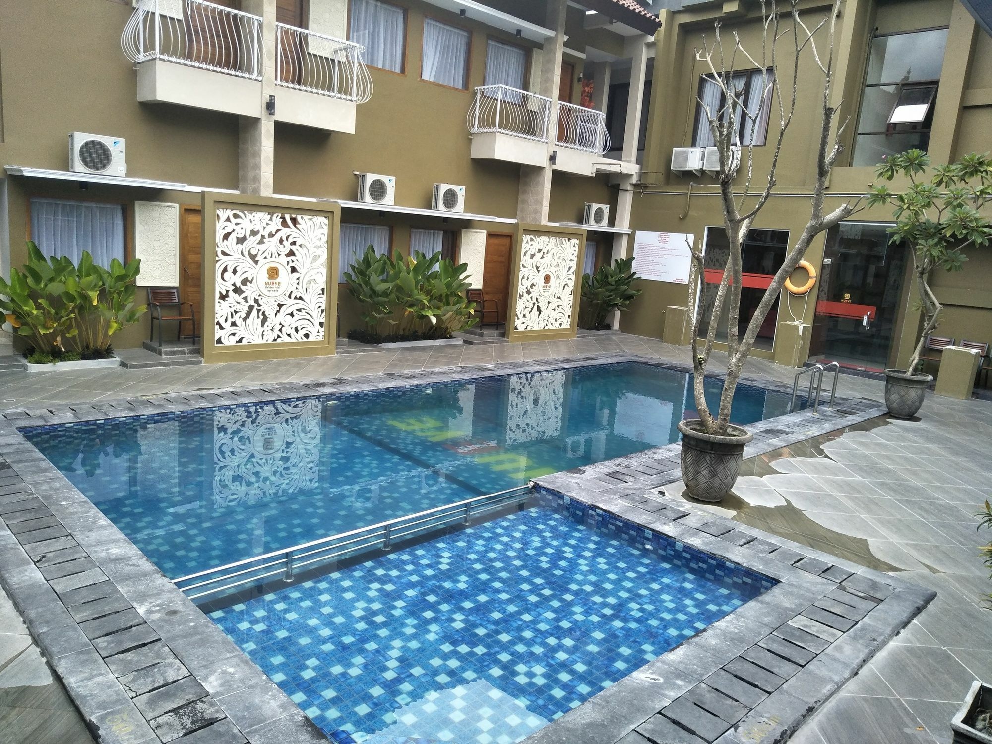 Nueve Malioboro Hotel Yogyakarta Exterior foto