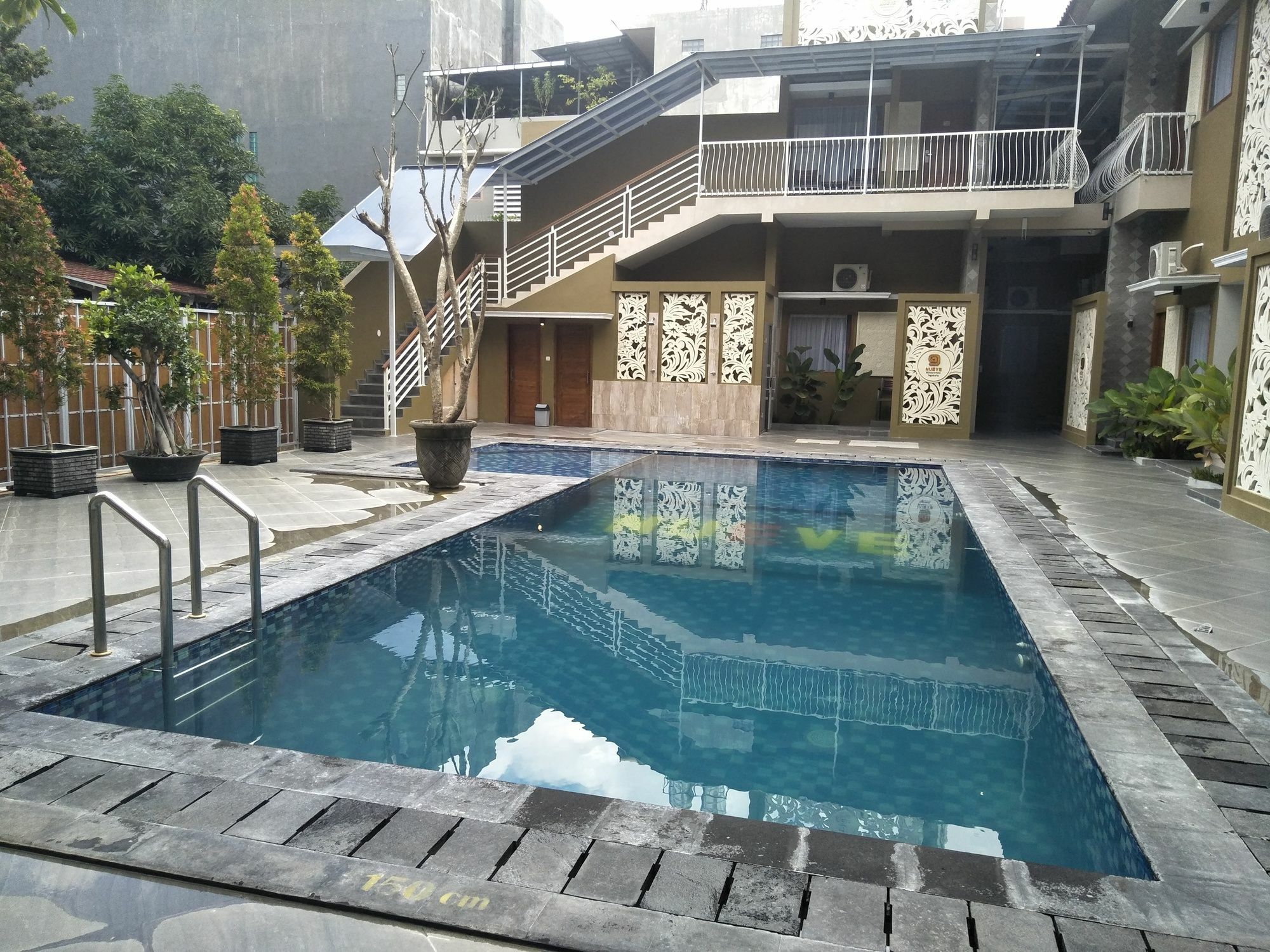Nueve Malioboro Hotel Yogyakarta Exterior foto